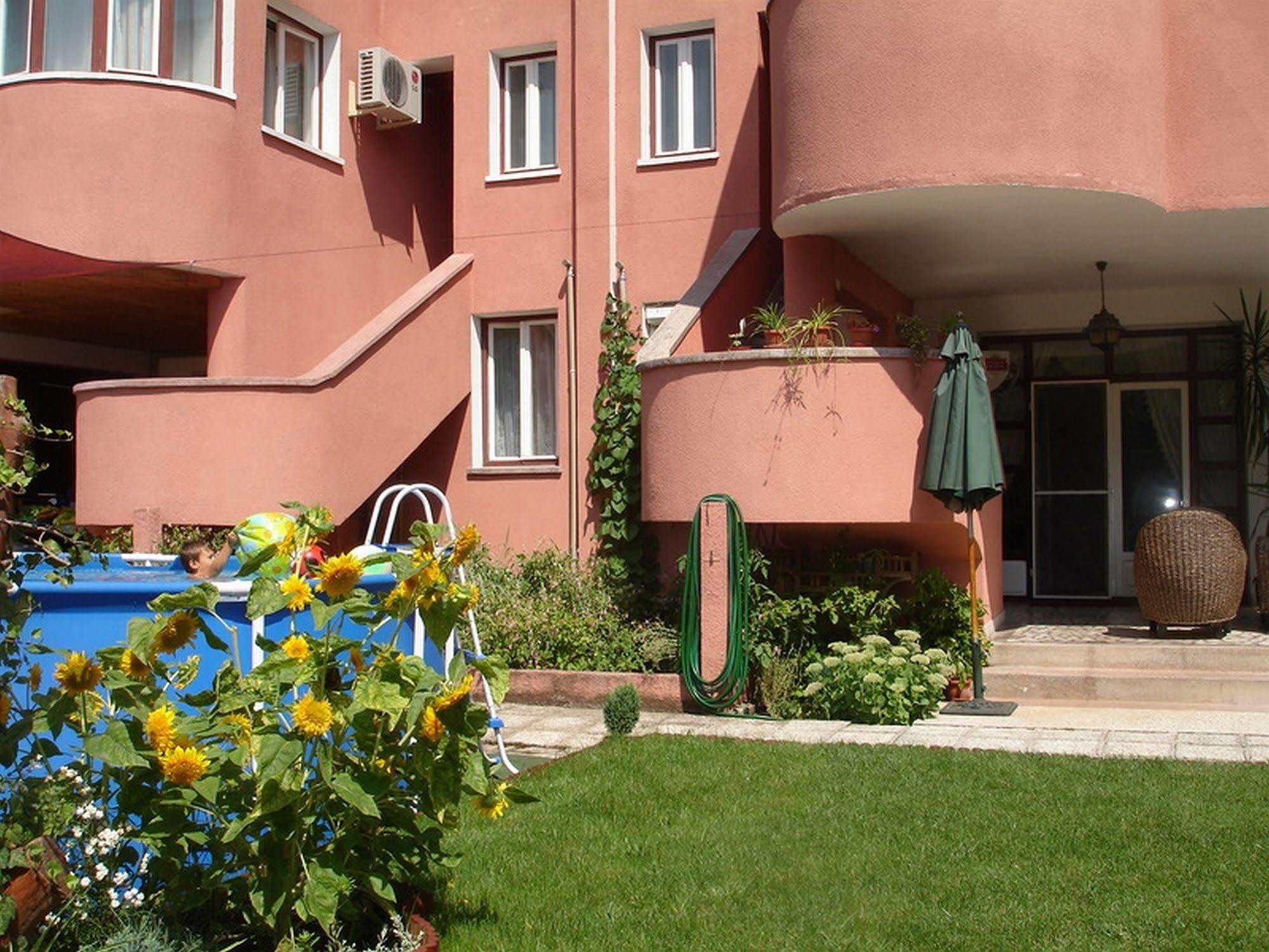 Villa-Hotel Escala Cluj-Napoca Exterior foto